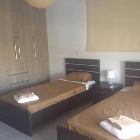 Niro Appartement Polis